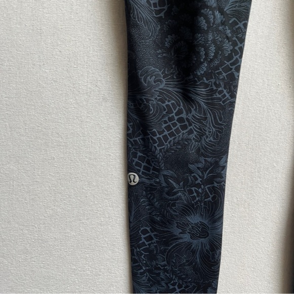 Lululemon Athletica Fast & Free Floral Paisley Patterned Leggings Sz 2 - Picture 5 of 15